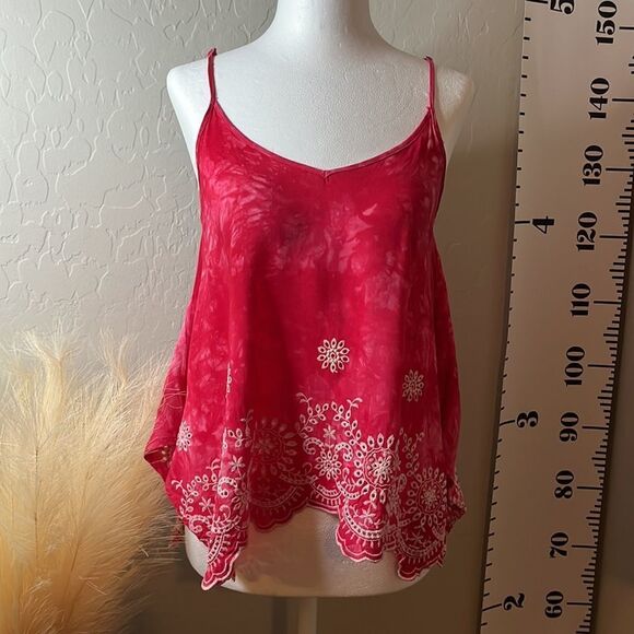RUE 21 red embroidered handkerchief top with skinny adjustable straps size small - Picture 3 of 11